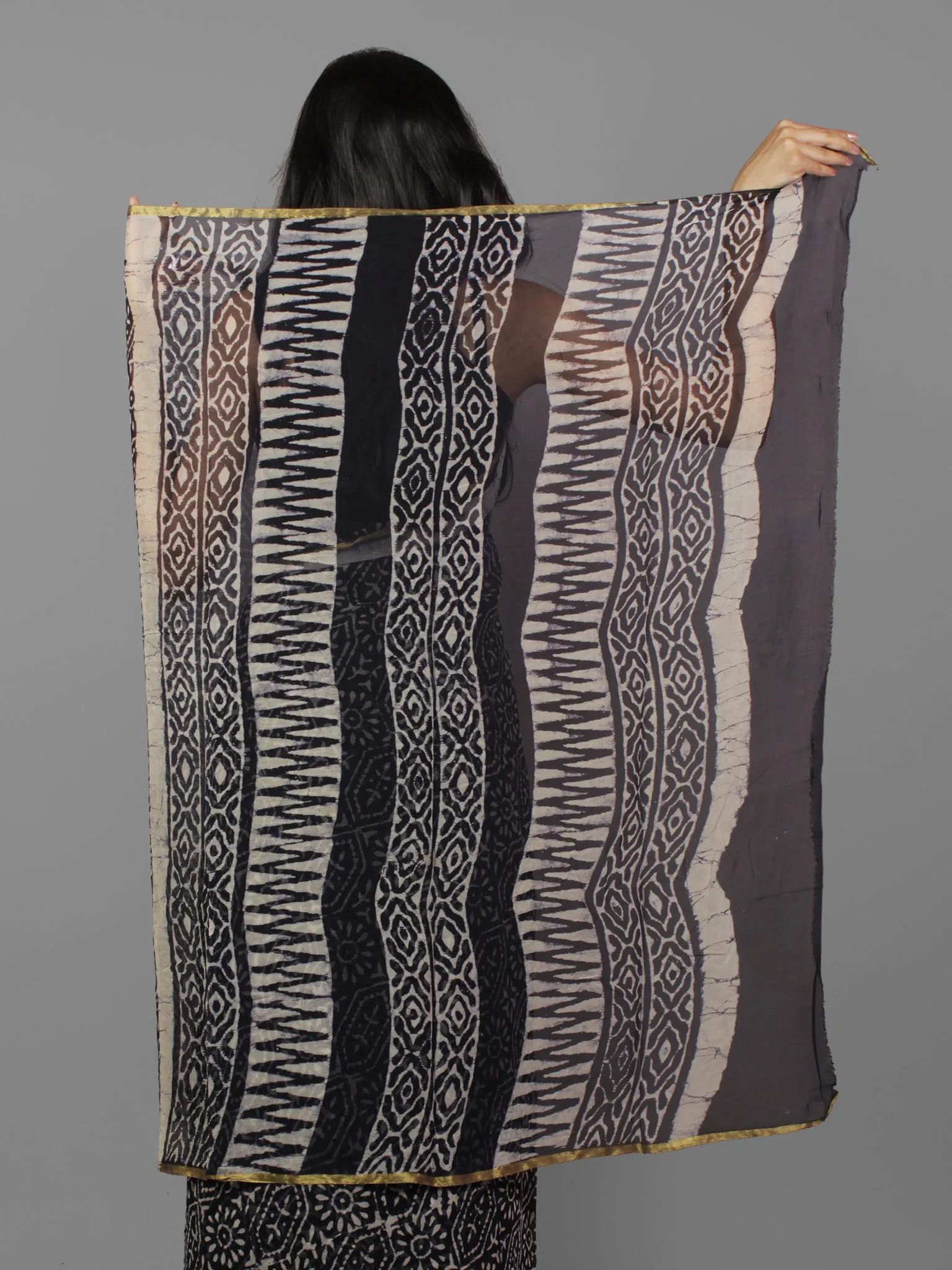 Deep Indigo Ivory Hand Block Printed Chiffon Saree - S031702092