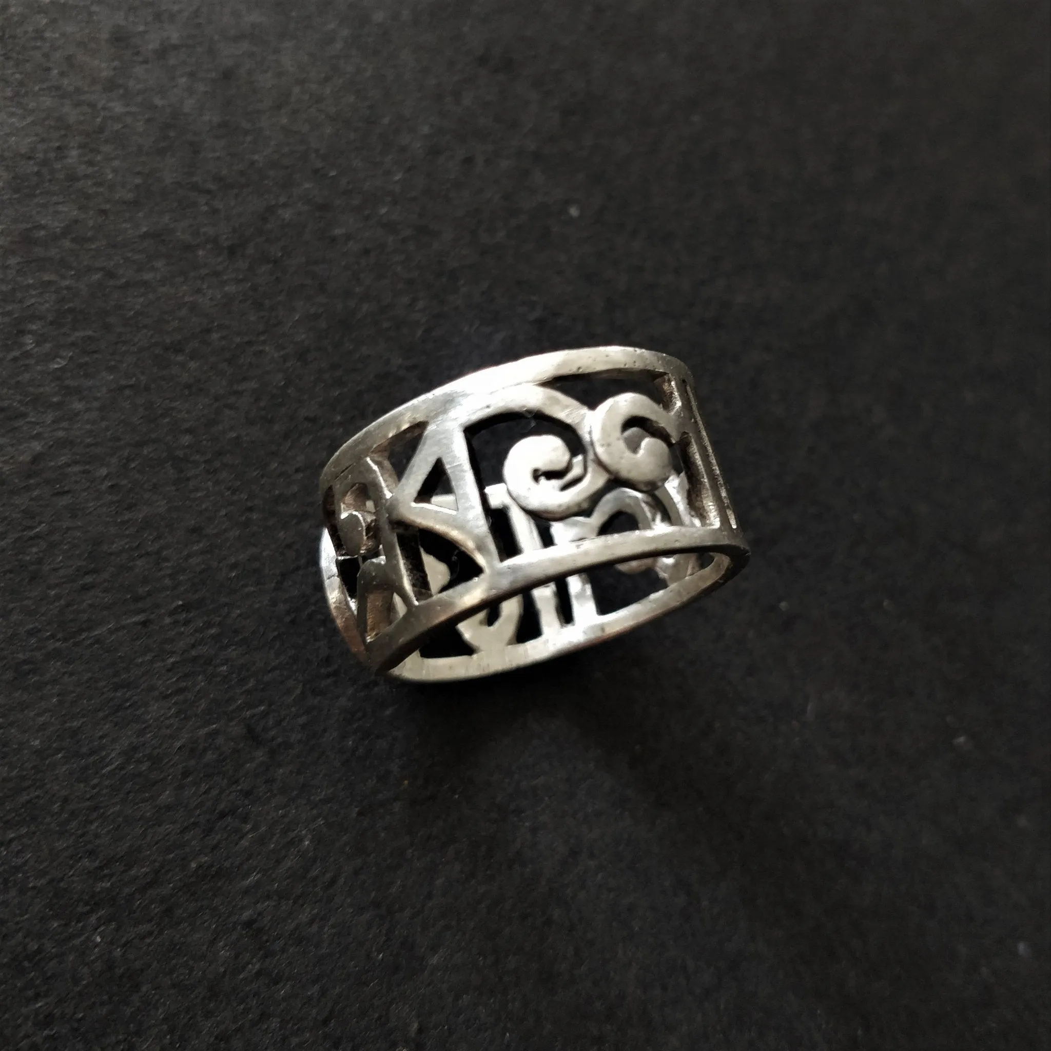 Ekla Cholo Re Thumb Ring