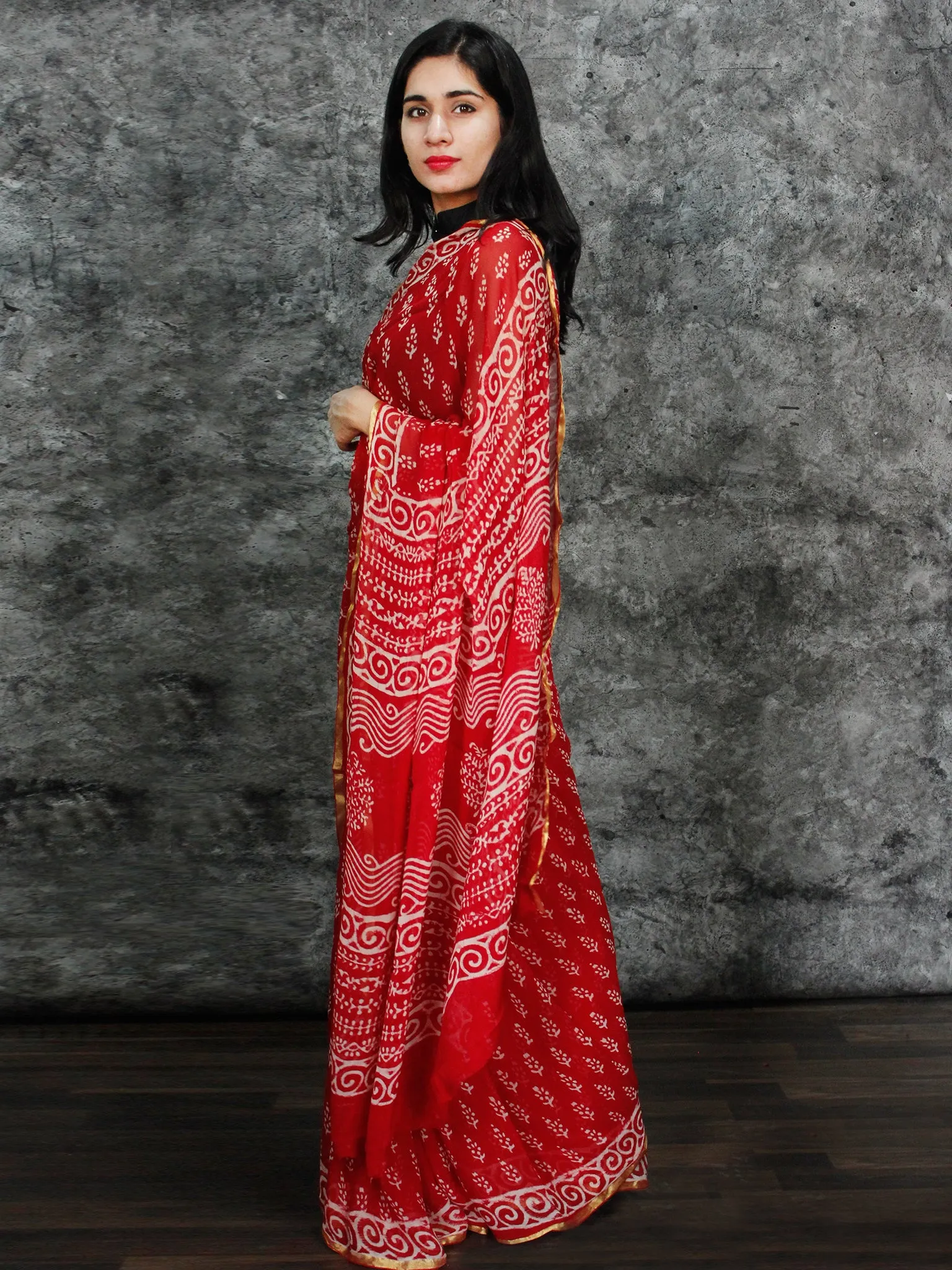 Red White Hand Block Printed Chiffon Saree with Zari Border - S031703127