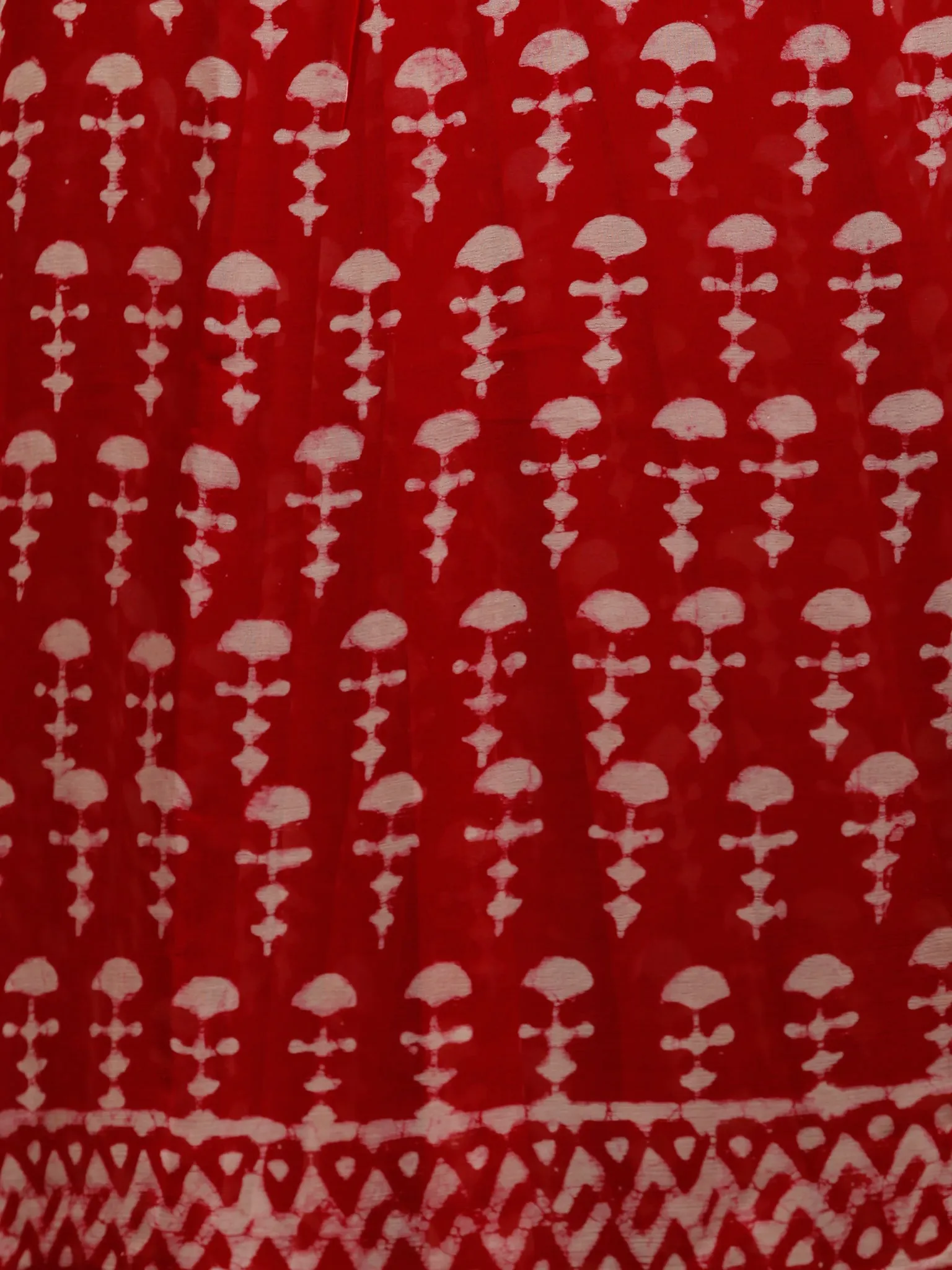 Red White Hand Block Printed Chiffon Saree with Zari Border - S031703228